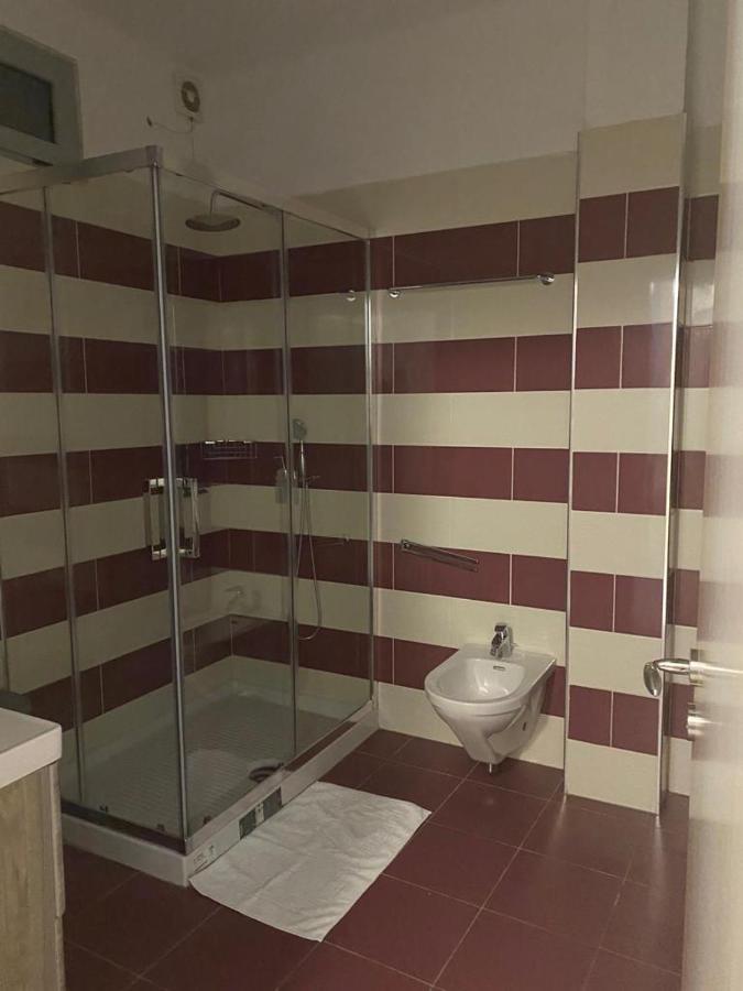 Redona Apartament Vlore Ngoại thất bức ảnh